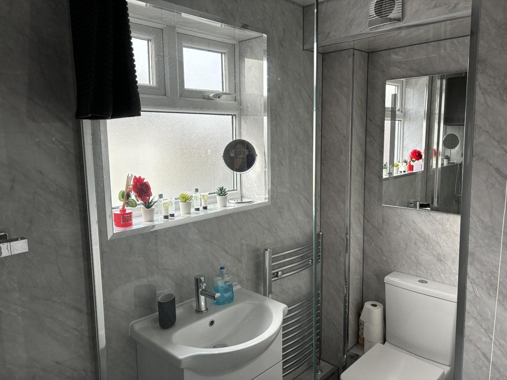 Вілла Cosy Corner - 2 Beds, Free Parking, Next To Southampton General Hospital Екстер'єр фото