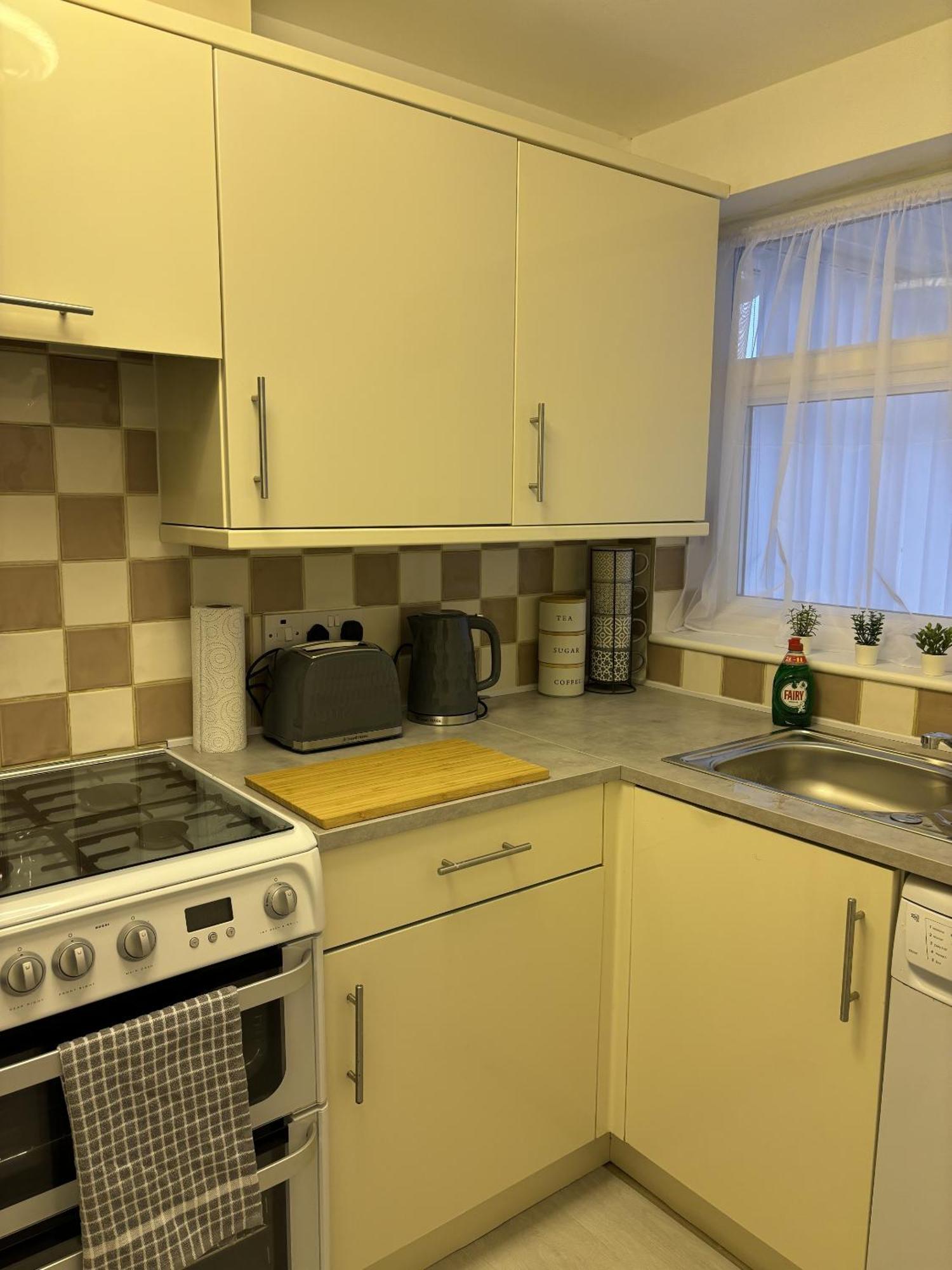 Вілла Cosy Corner - 2 Beds, Free Parking, Next To Southampton General Hospital Екстер'єр фото